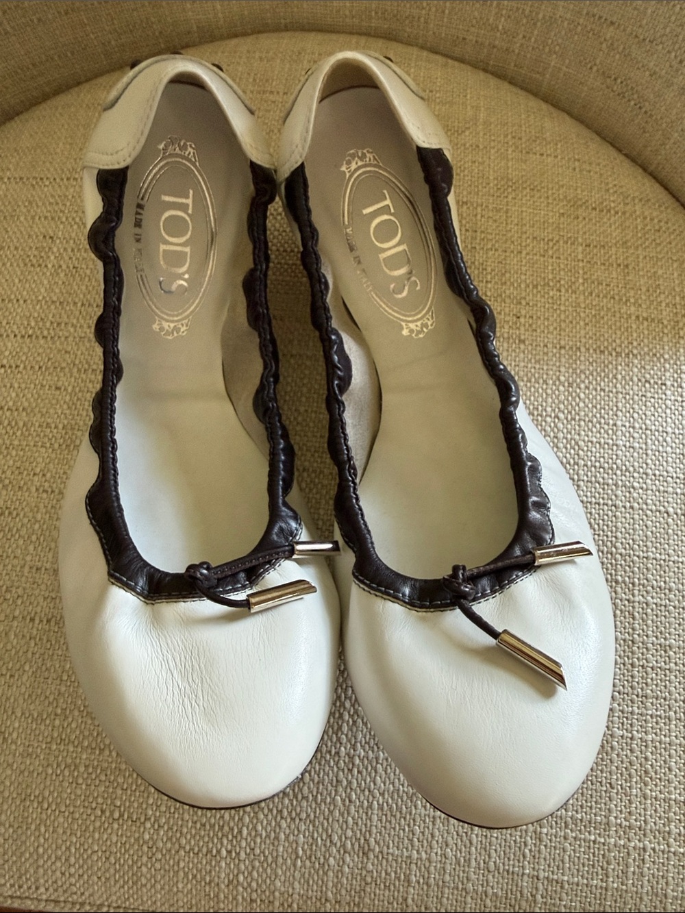 Tod's Cream with dark brown trim Leather Ballet Flats